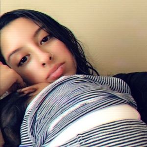 Meet your Posher, Adamari